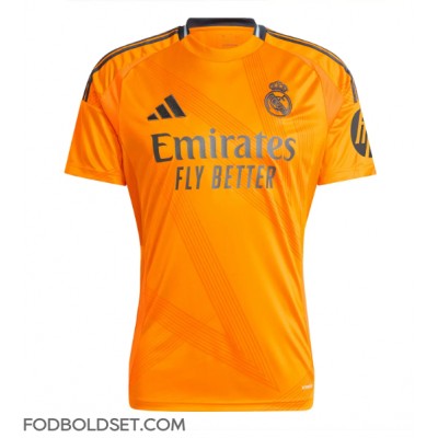 Real Madrid Lucas Vazquez #17 Udebanetrøje 2024-25 Kortærmet Real Madrid Lucas Vazquez #17 Udebanetrøje 2024-25 Kortærmet